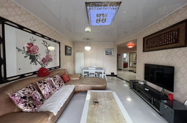 枫叶国际公馆3室2厅135㎡80万二手房图片