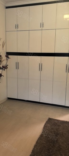 春天花园3室2厅2卫114㎡北45万