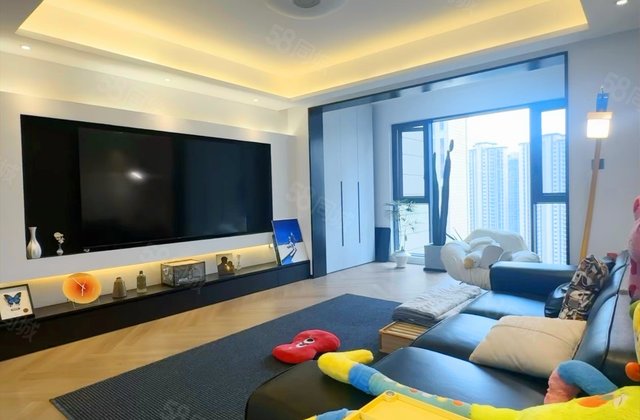 臻园4室2厅136.95㎡148万二手房图片