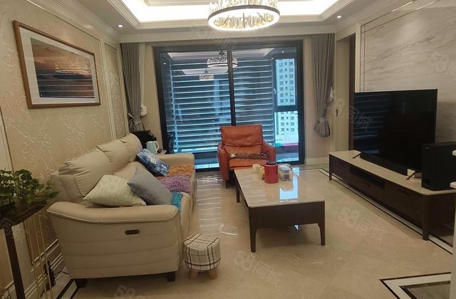 一品滨江湾(西区)4室2厅137.87㎡440万二手房图片