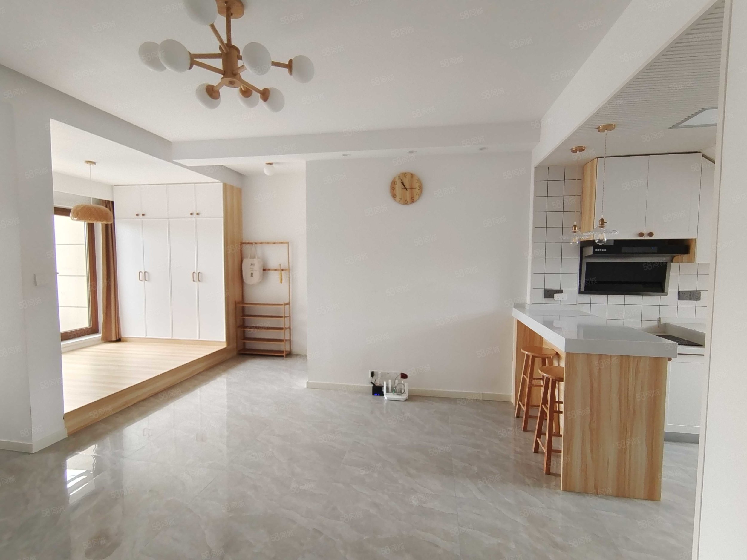 南湖一号(东区)2室1厅1卫60㎡南16.8万