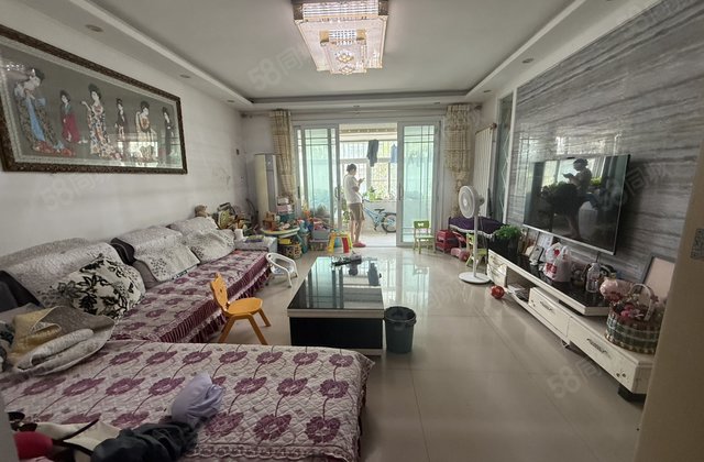 急售！鸿顺花园！颐馨园！电梯洋房！边户！停车方便！价格可谈！