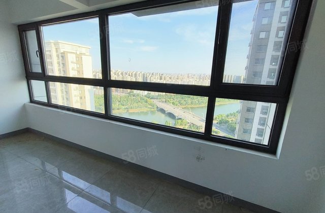 景观房，送车位储，星光珺园，双阳台双卫，三叶草