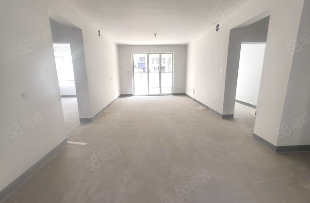 高层的价格买电梯洋房 三叶草户型大阳台 东边户带车位