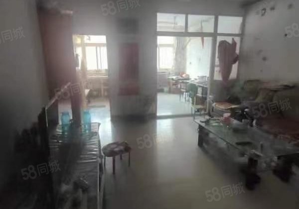 老文轩 5院旁 多层3楼  88平75万 停车方便 免大税