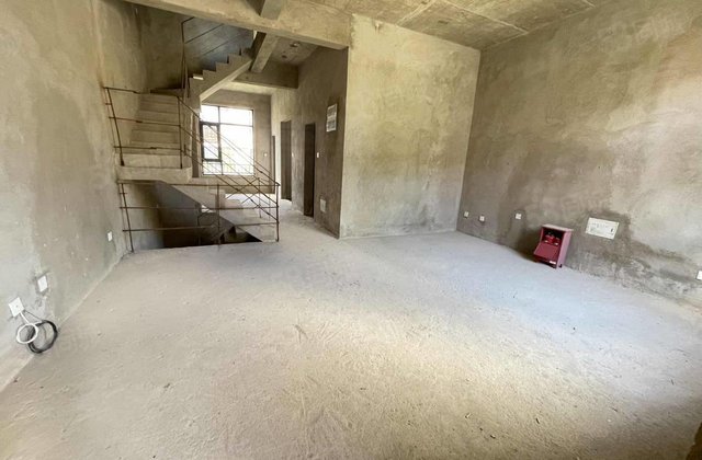 九岭天下6室2厅248㎡139.9万二手房图片