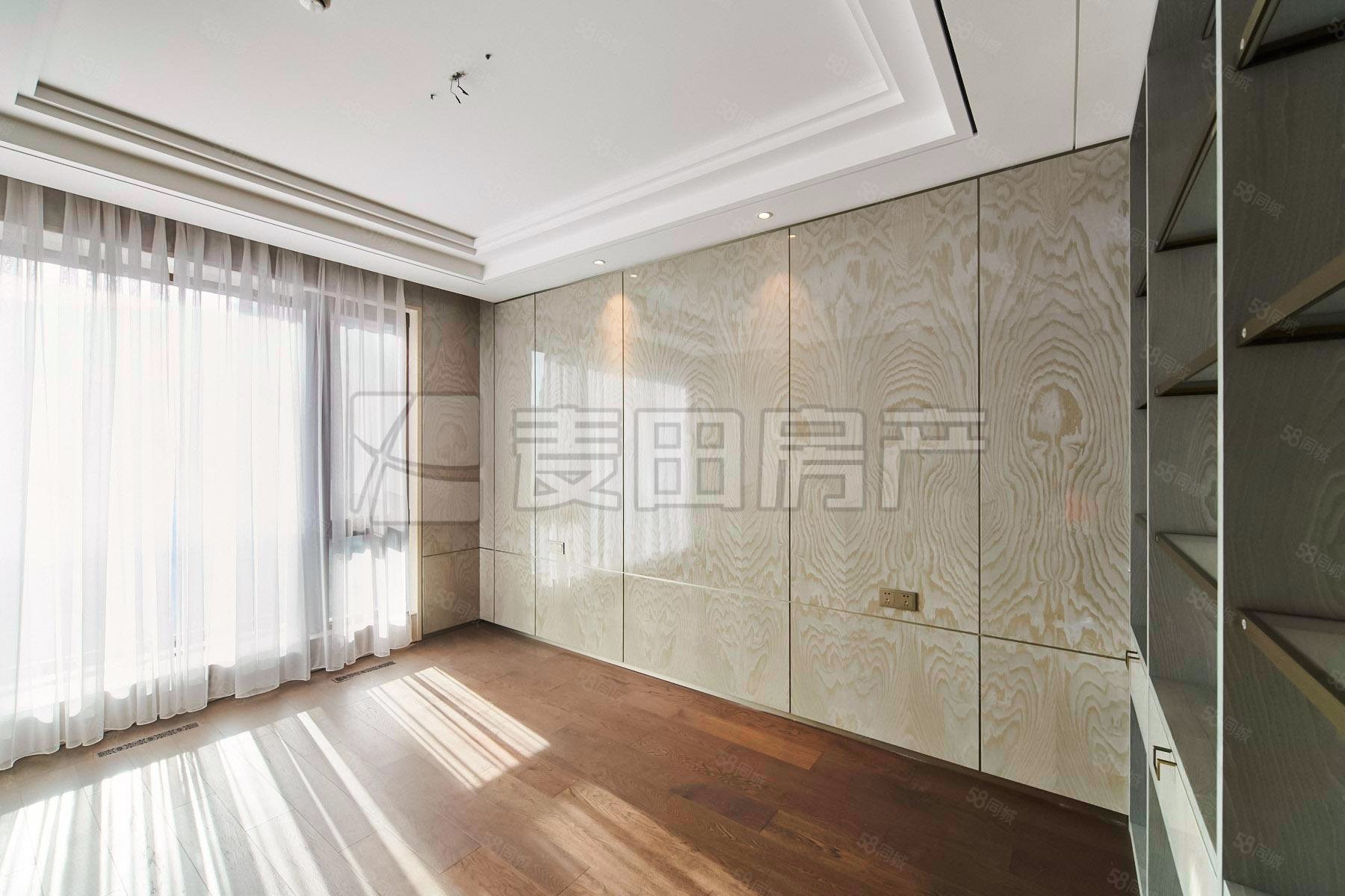 使館壹號(hào)院3室2廳3衛(wèi)237㎡南北3500萬