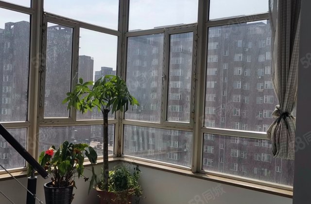 湖畔诚品2室1厅67.07㎡45万二手房图片