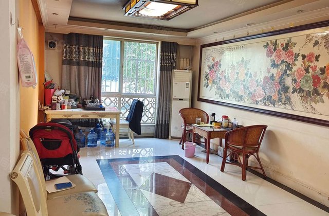 大学  文轩  学府花园  一楼精装   有车位