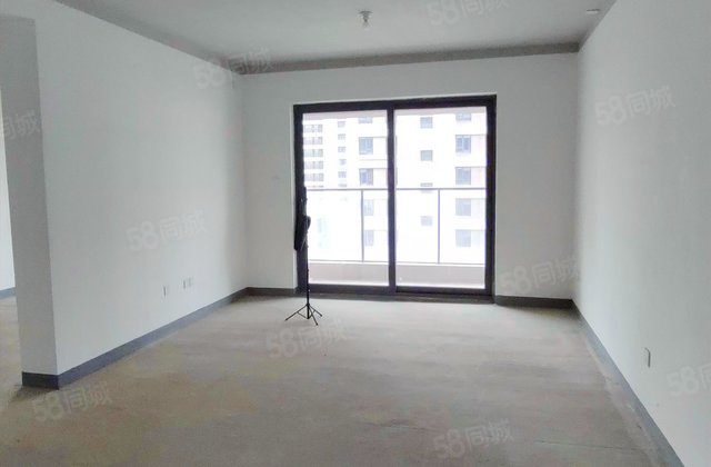 华润置地未来城市DK3观礼3室2厅114㎡205万二手房图片