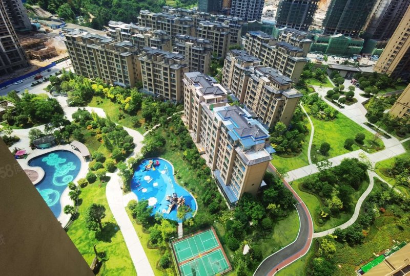 冠顺山江华府5室2厅3卫169㎡南北79.5万