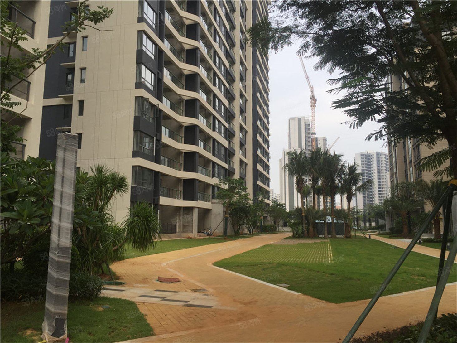 大华锦绣海岸二期3室2厅2卫120.67㎡南北268万