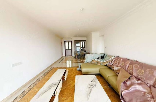 二中，碧桂园翡丽湾，带车位，免大税，四室两厅两卫