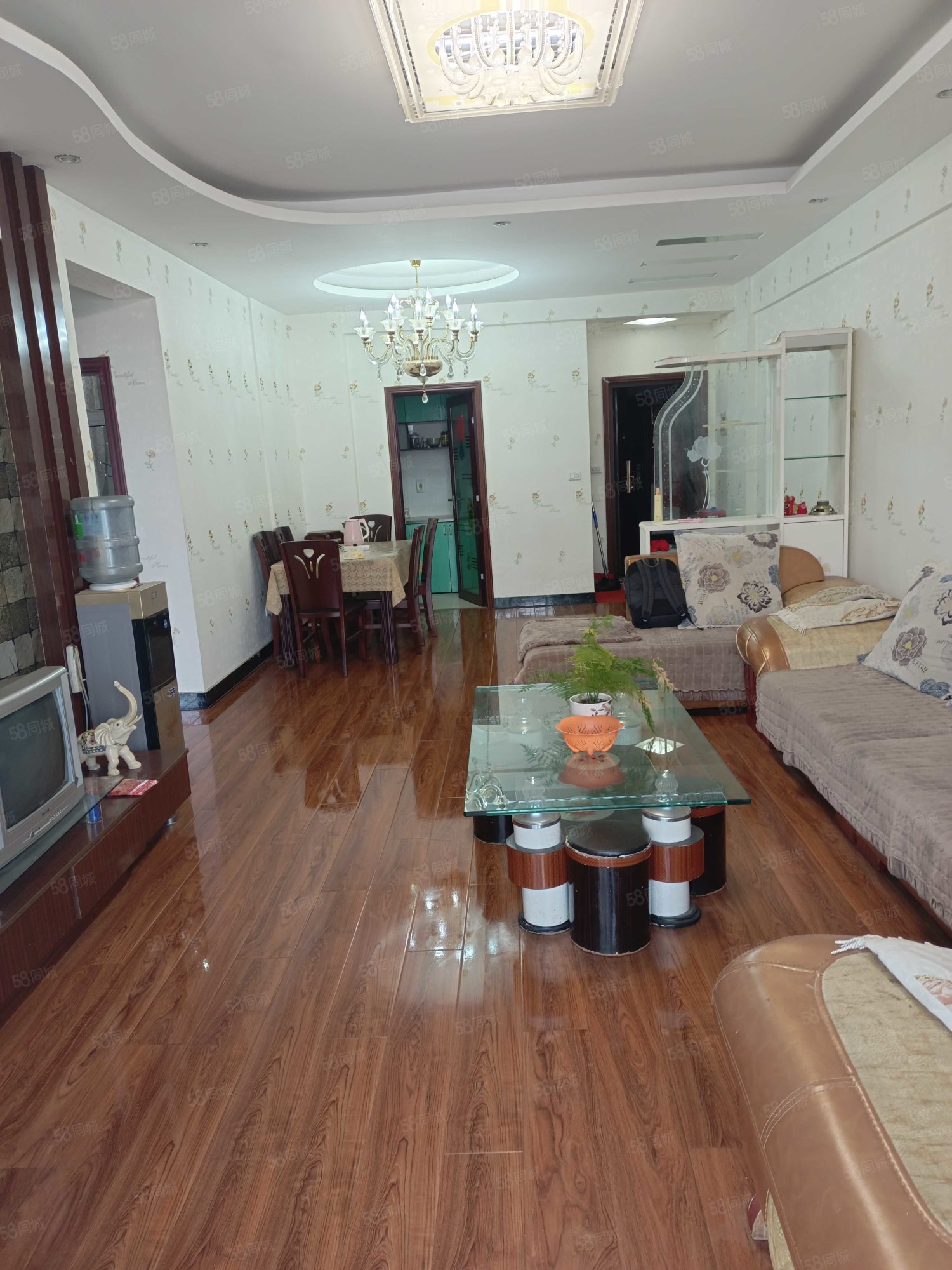 龙腾花园2室2厅1卫105㎡东46.8万