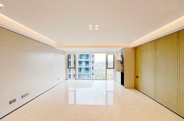 万科拾谧森语4室2厅199㎡768万二手房图片