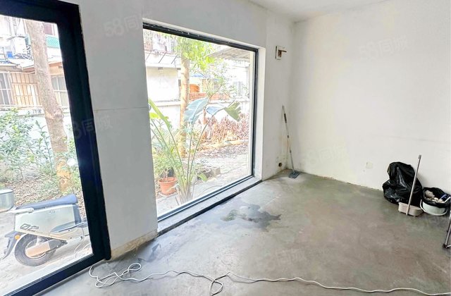 公安厅大院5室2厅300㎡280万二手房图片