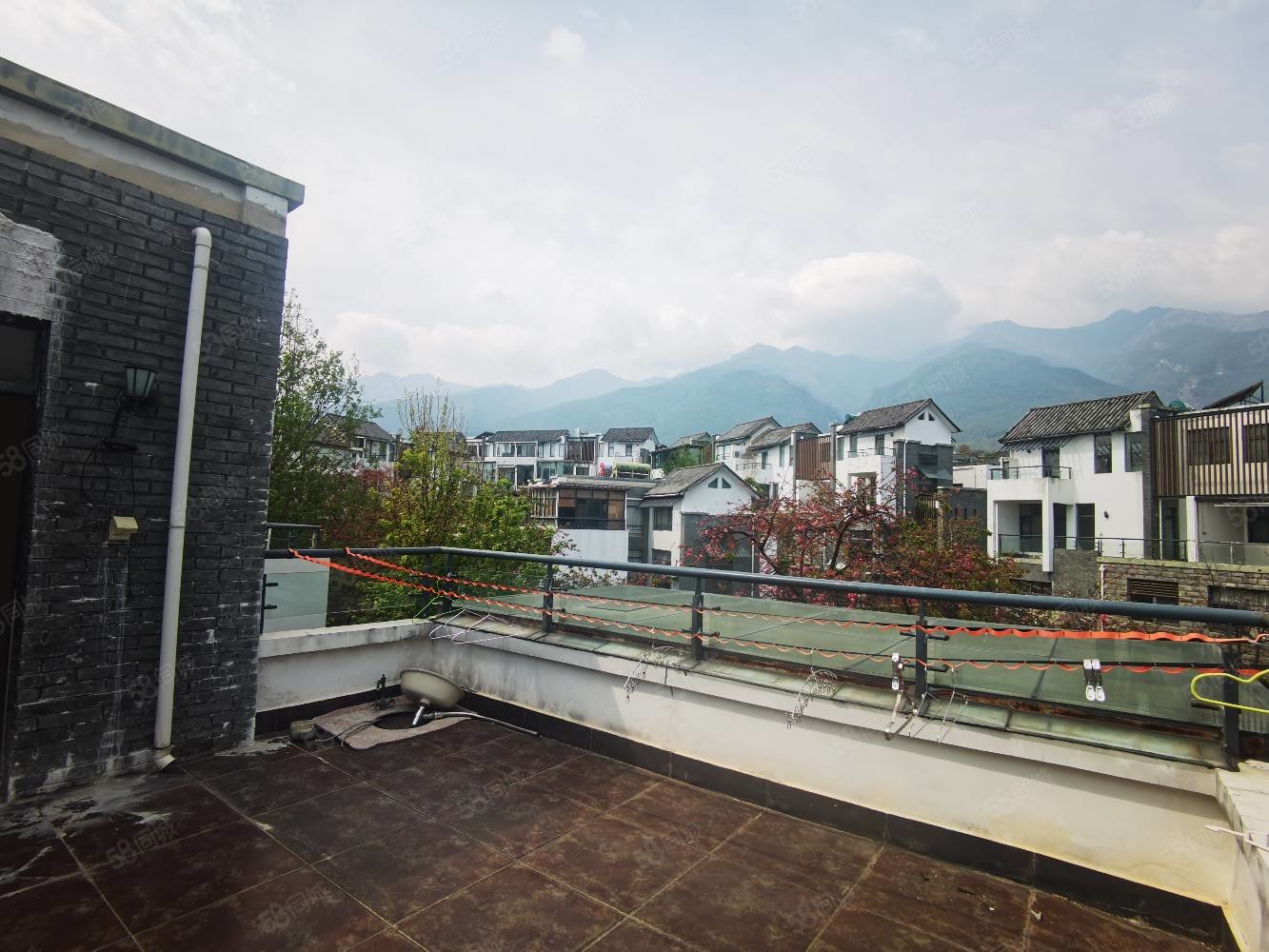 【10图】山水间一期七十年产权双拼别墅诚售,大理山水间-大理58同城