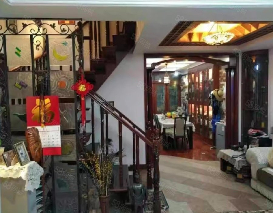 聽濤雅苑(別墅)4室2廳2衛(wèi)225.69㎡南北660萬