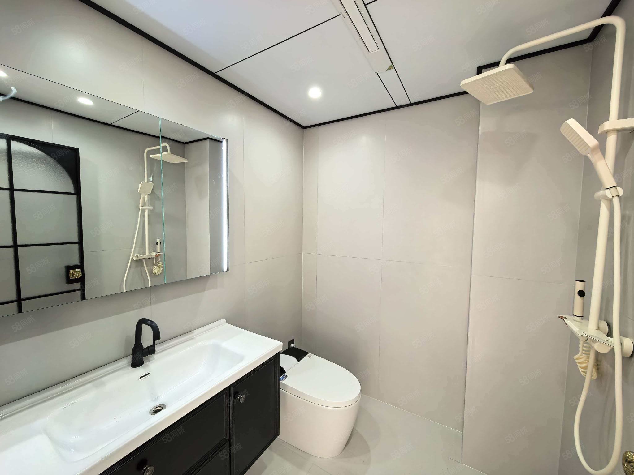 世纪嘉园3室2厅2卫142㎡南北89万