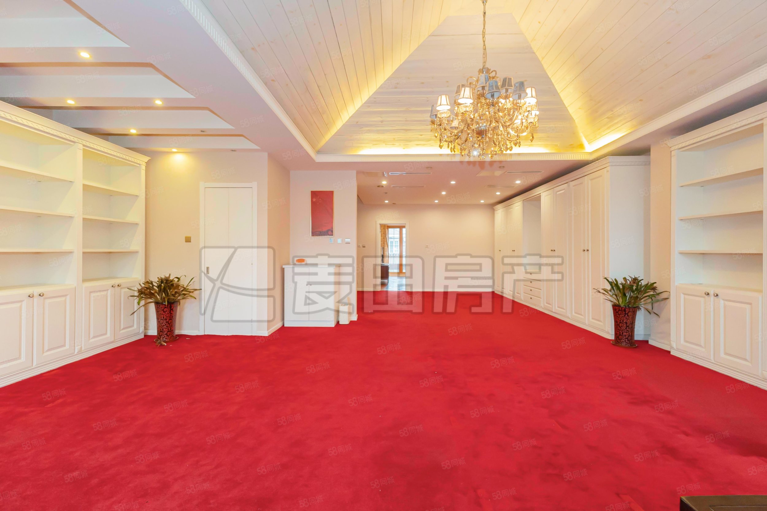 御墅臨楓(別墅)5室2廳4衛(wèi)537.81㎡南北3800萬