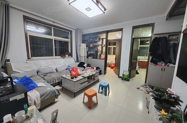 房源实验阳光，颐馨园中间楼层，有储藏室免大税！