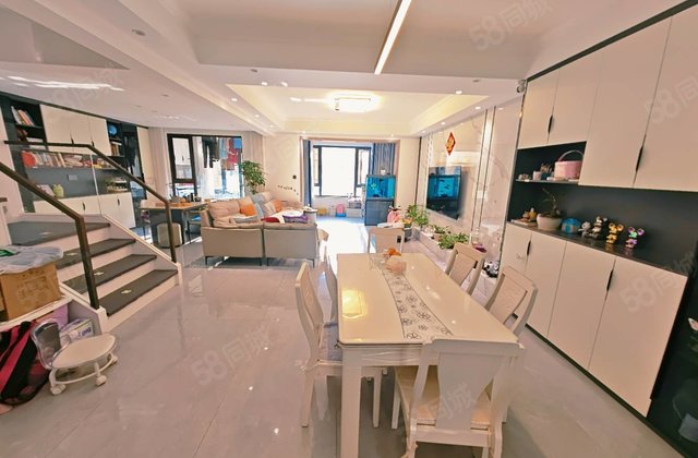 中梁碧桂园国宾府4室2厅207㎡122.8万二手房图片