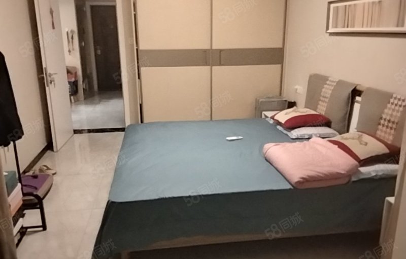 凯旋城2室2厅1卫106㎡南83万