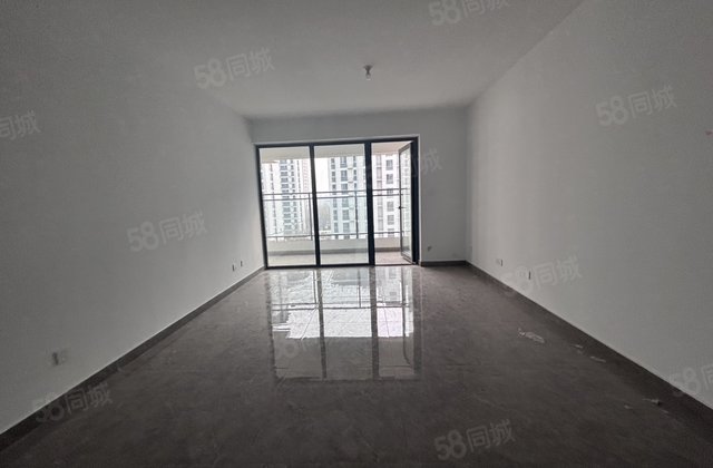 一实验，澜庭官邸11层电梯洋房，中层，东边户四室带车储好位置