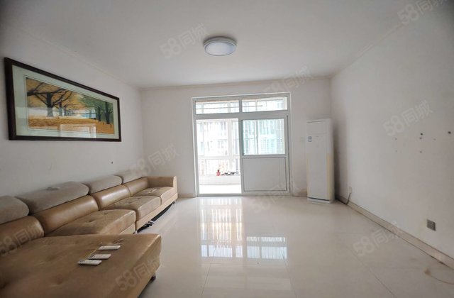 急售  紧邻湖边  东方双语 名人苑三期电梯洋房 三室两卫