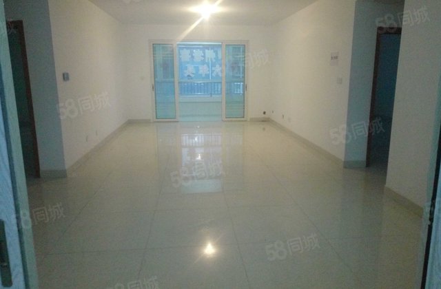 光岳花园3室151平送车位送地下室房东直卖