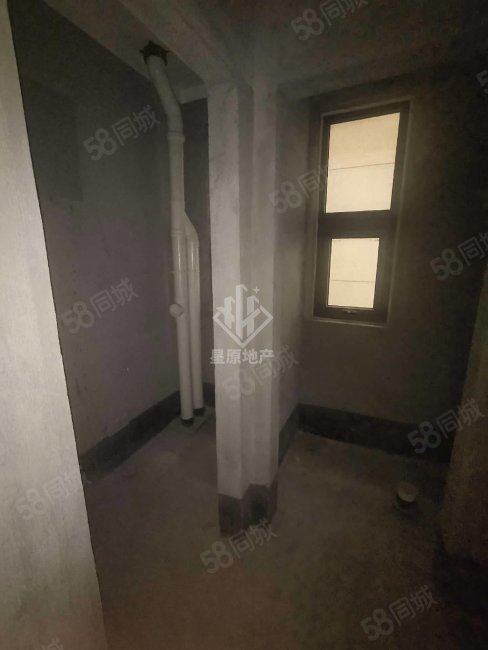 建业壹号城邦3室2厅2卫107㎡南北73.8万