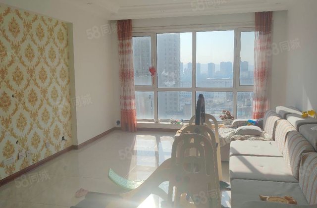 青国青城3室1厅96.15㎡79.8万二手房图片