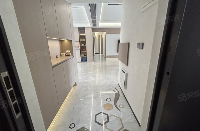 汇龙时代4室2厅145.15㎡128.8万二手房图片