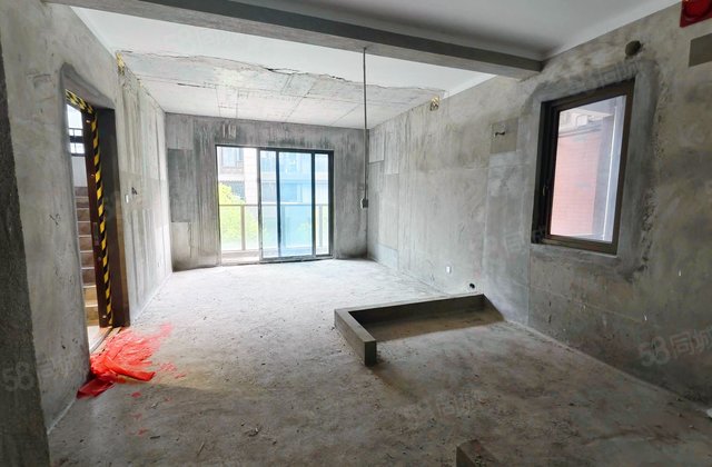 融信海月江潮3室2厅119㎡480万二手房图片