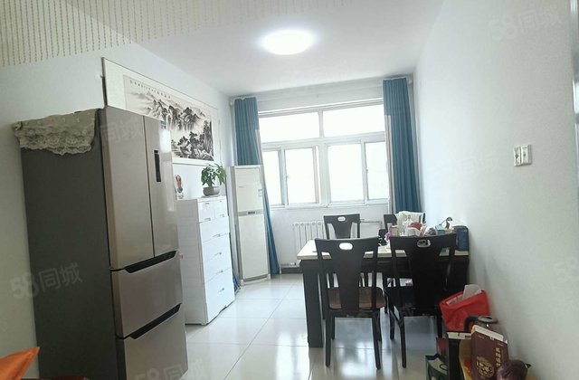 颐馨园一期 能割三室  步梯一楼 带阳面车库 阳光和实验