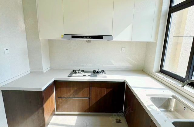 人居翠怡峰荟4室2厅155㎡96万二手房图片