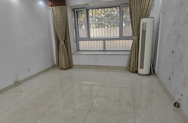 龙湾二期一楼带院带车位两室两厅文轩中学