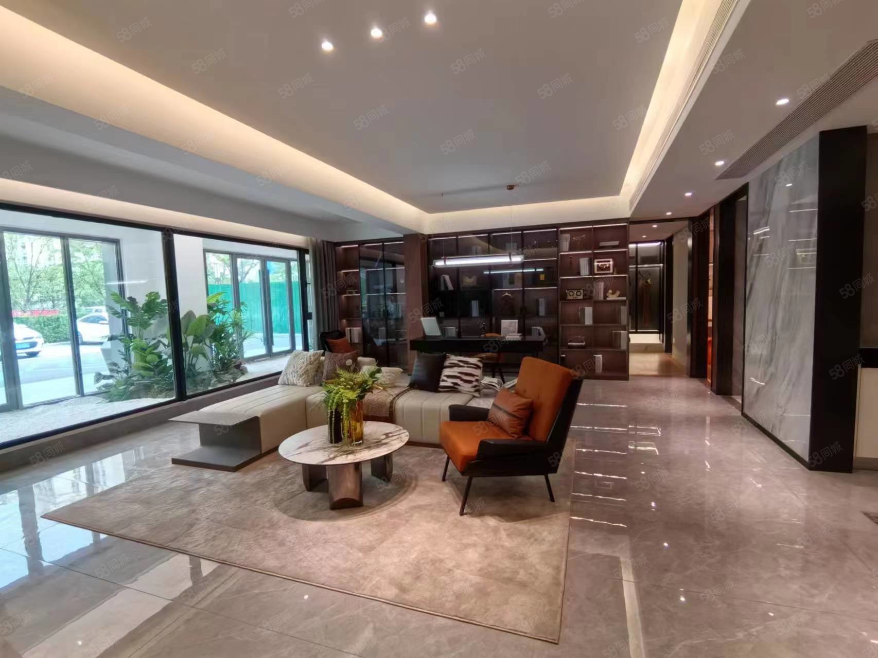 名邦鲲鹏御府4室2厅2卫126㎡南北62.8万