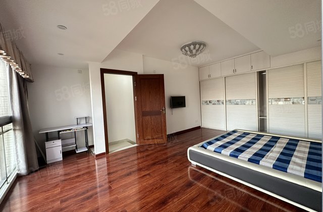 中天豪苑3室2厅125㎡97万二手房图片