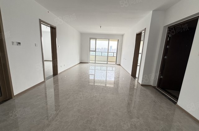 急售桃李天阅一期四室两厅两卫，四叶草户型全明户型小高层