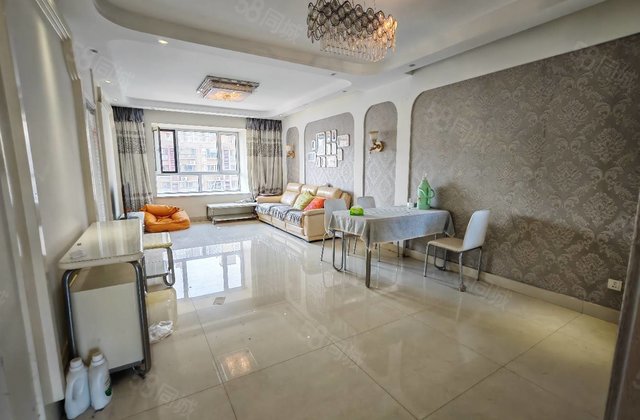 文轩！龙湾二期！精装有车位储藏室