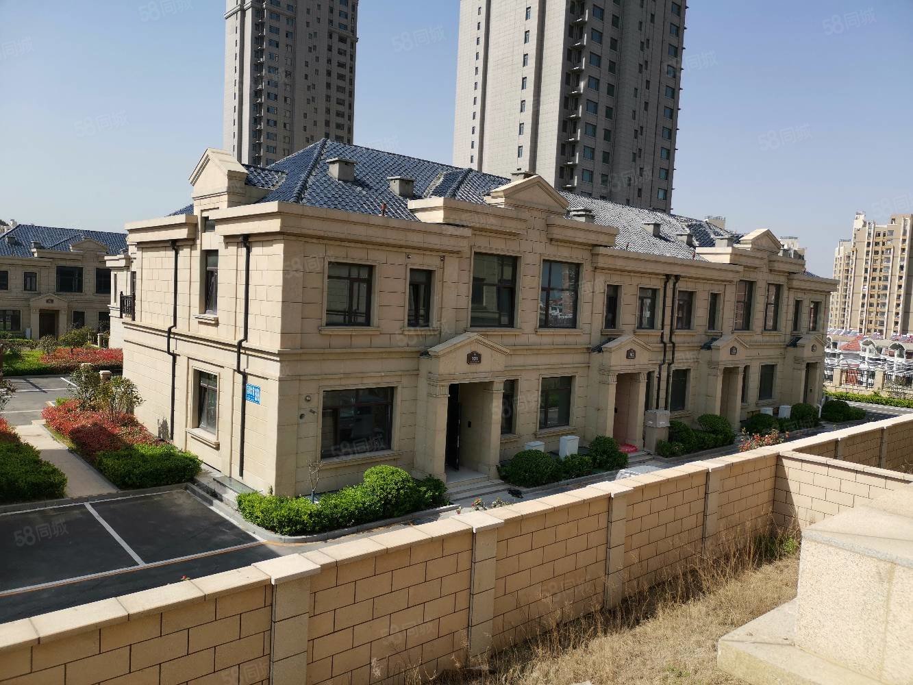 华发九龙湾商圈天泽府北信泰龙润国际富贵园联排别墅西边户两层