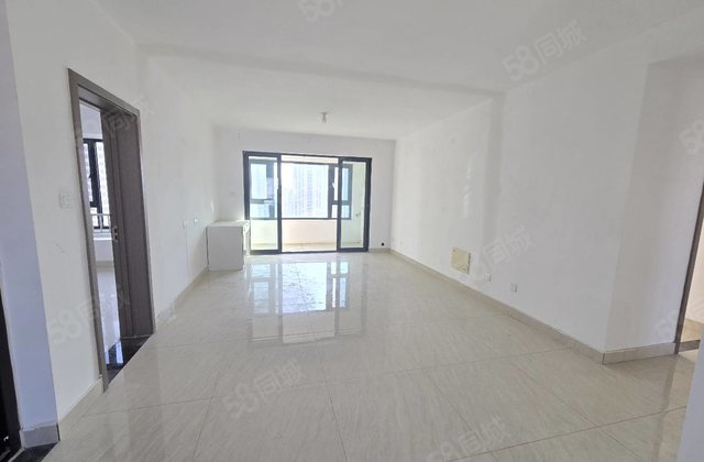 锦绣观邸 三叶草户型 免大税 带车位储藏室 一梯一户