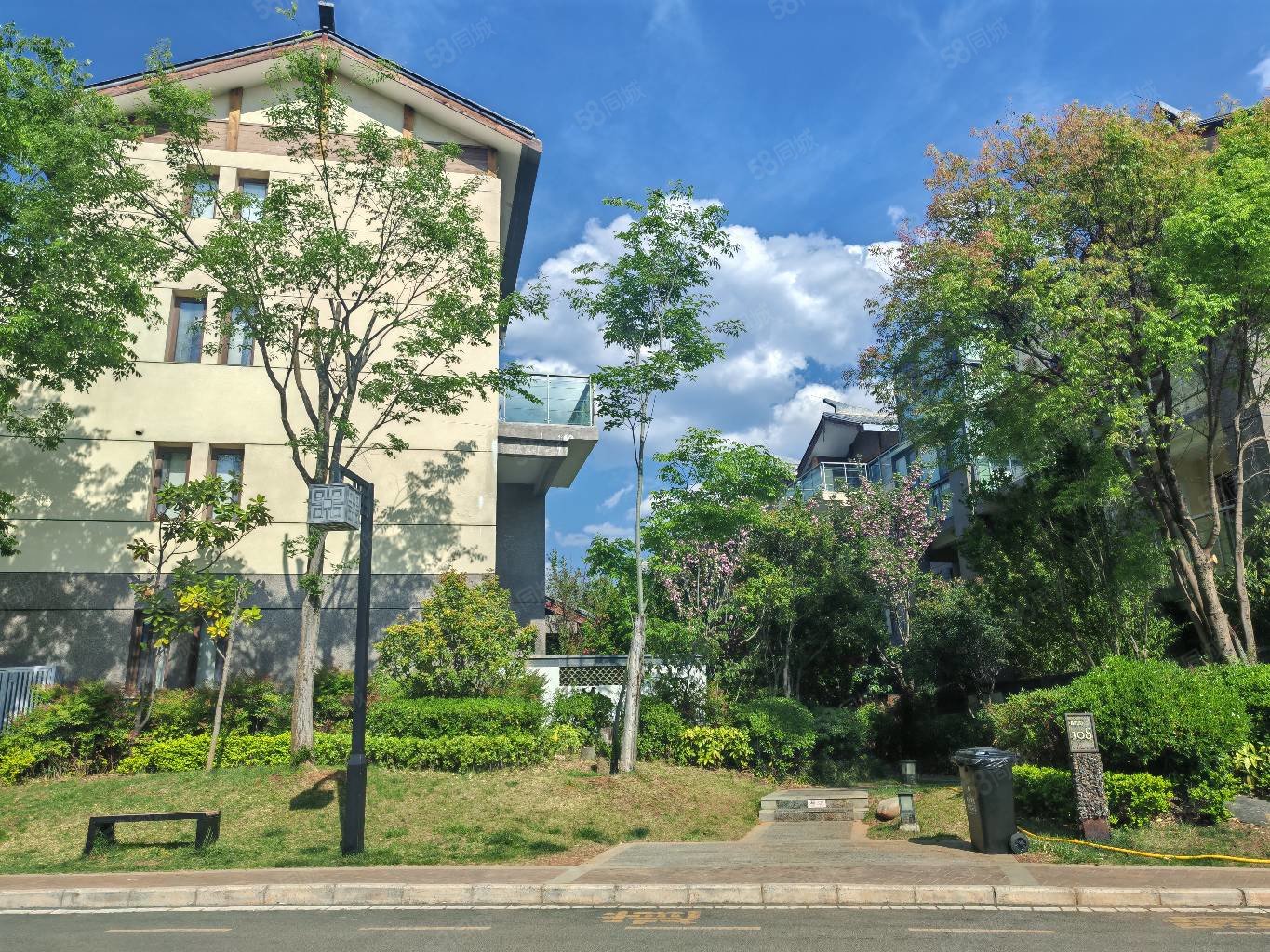 金茂雪山语雪山观景房亏本急售 2室