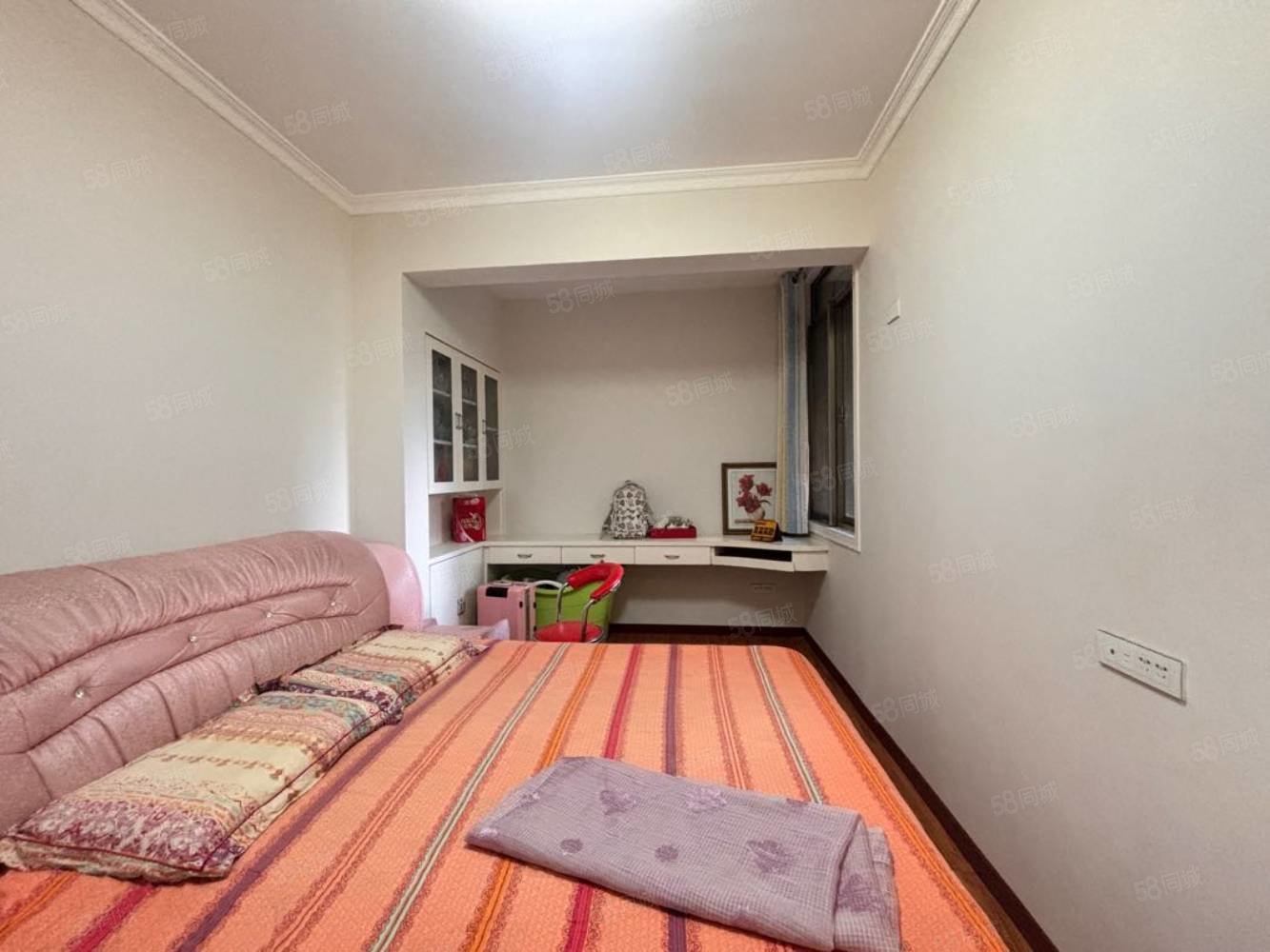 名城港湾3室2厅1卫101.51㎡南46.8万