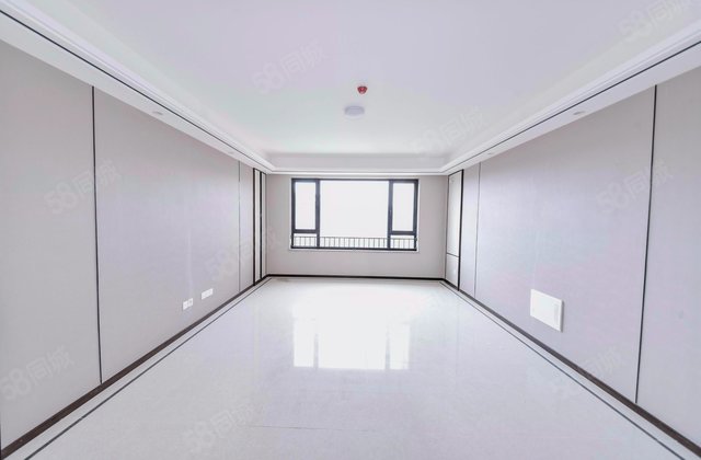 济南融创文旅城雍锦园(D11区1-6号楼)3室2厅143.13㎡154万二手房图片