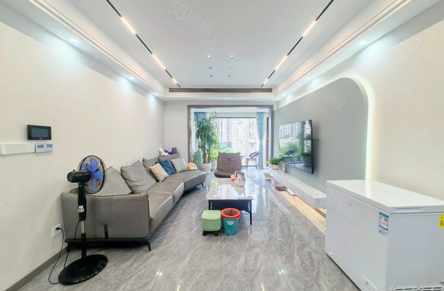 融创江南融府(洋房)4室2厅128㎡157万二手房图片