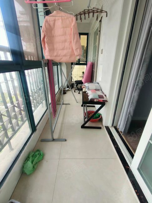 阅湖花园跃层四室两厅两卫南北通透买一层得两层赶紧下手