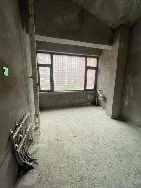 吉粮康郡3室2厅1卫118㎡南北48万