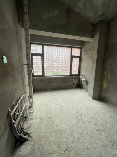 吉粮康郡3室2厅1卫118㎡南北48万